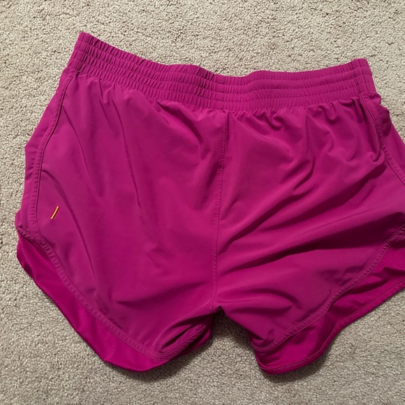 Lucy shorts - Picture 3 of 3